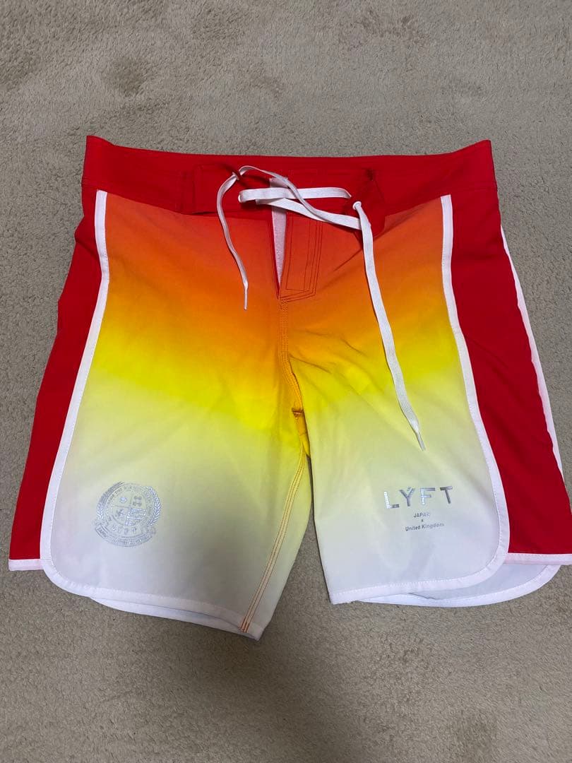 LYFTサーフパンツ　Mサイズ