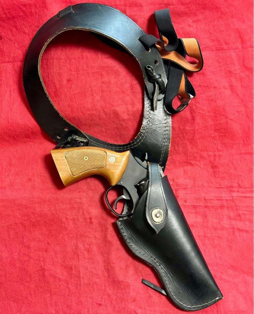 整備済 革製ショルダーホルスター リボルバー用