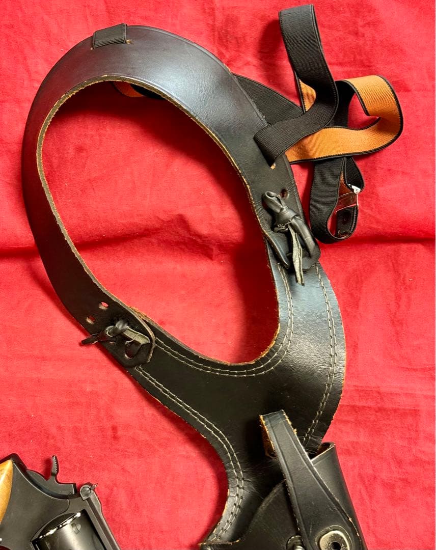 整備済 革製ショルダーホルスター リボルバー用