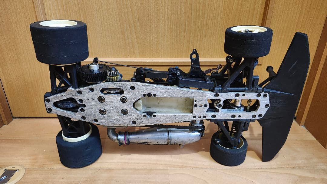 ラジコン 無限精機 MRX-4R 中古 エンジン付き