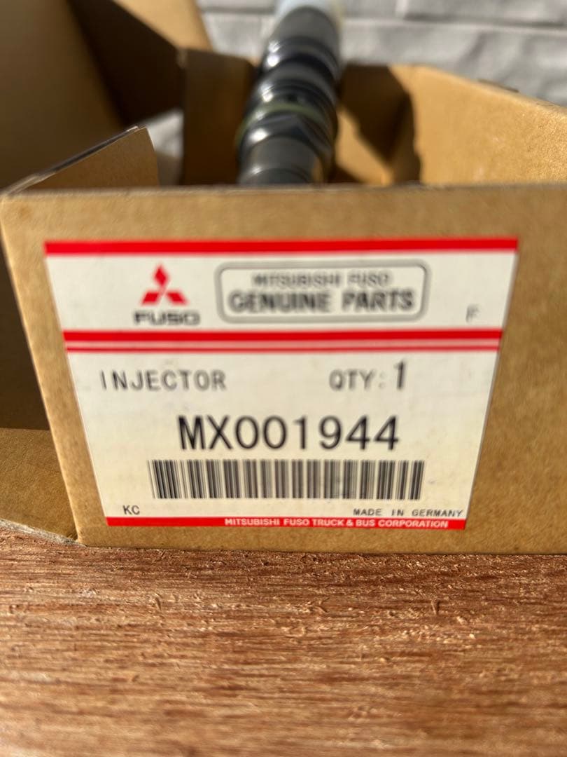 スーパーグレート(6R10)インジェクター　MX001944 新品未使用品