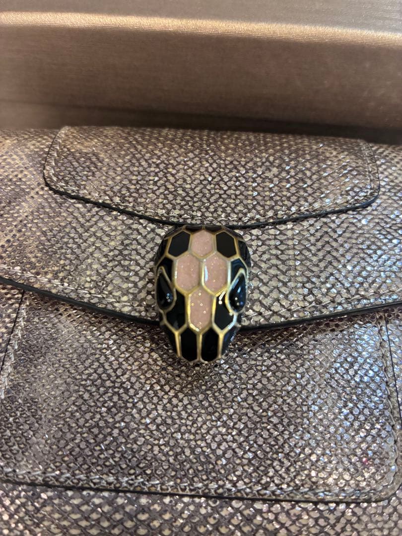 BVLGARI ブルガリセルペンティ フォーエバー 二つ折り財布