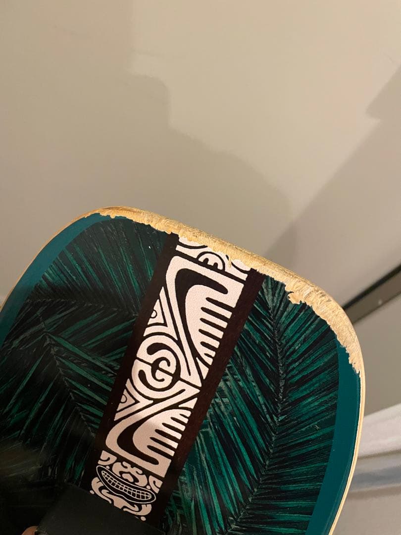 Yow サーフスケートボード　TEAHUPPO 34インチ