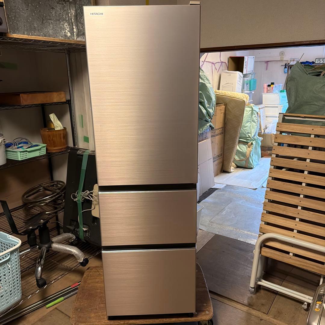 青いアバターさま専用‼️‼️‼️ 日立 3ドア冷蔵庫 シルバー R-V32KV（N）