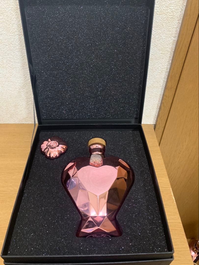 【希少】Shape Heart Crystal コニャック空きボトル 500ml