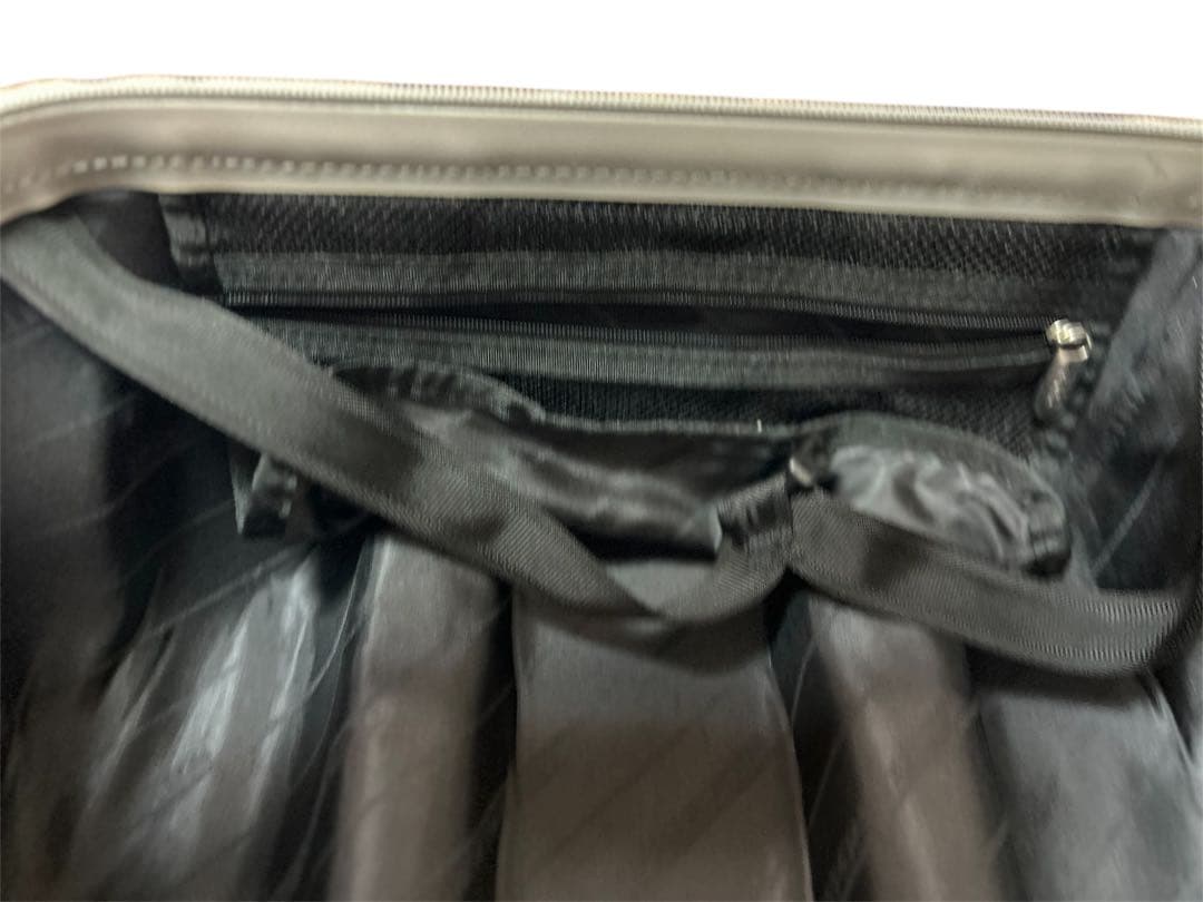 ZERO HALLIBURTON ゼロハリバートン スーツケース シルバー 2輪