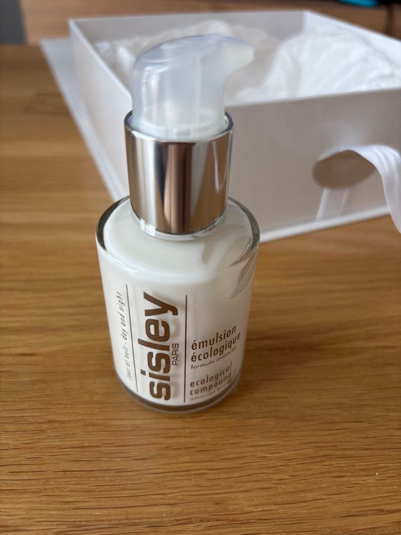 sisley シスレー　60ml 美容乳液　エコロジカルコムバウンドアドバンス