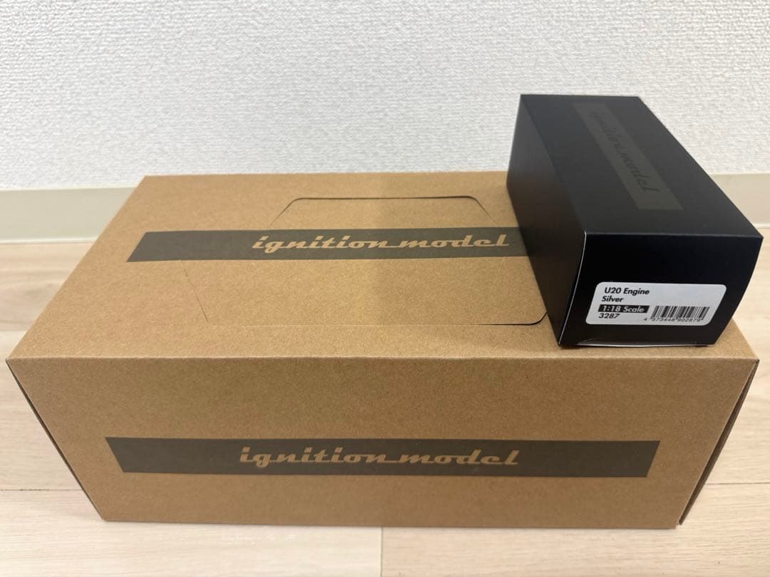 【限定70台】1/18 DATSUN Fairlady 2000 エンジン付属