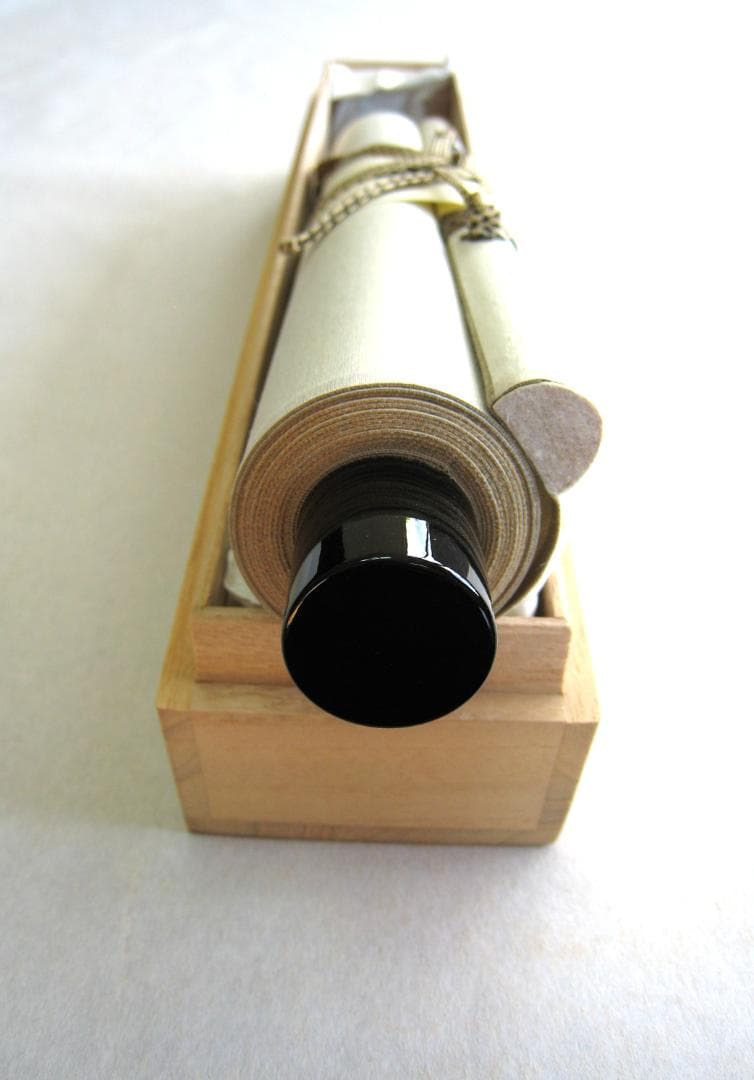 【真筆】茶掛　閑坐聴松風◆大徳寺派 逢春寺 前大徳 法谷文雅　共箱・タトウ箱付