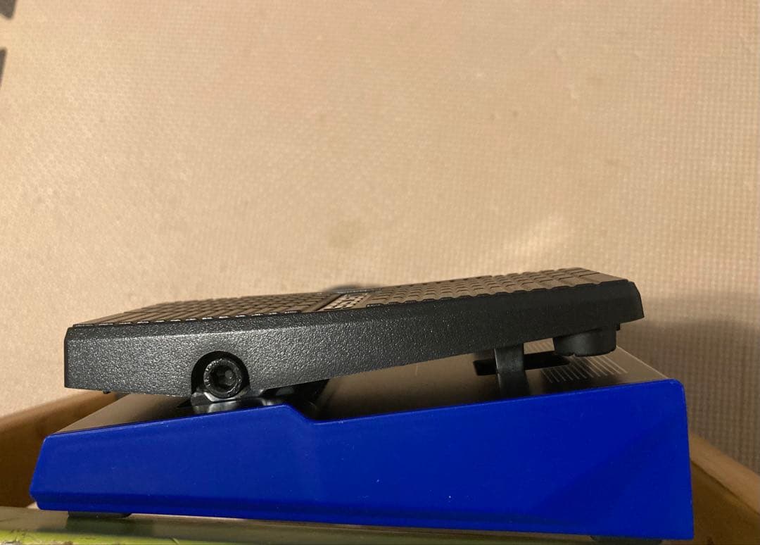 【ほぼ未使用/美品！】BOSS GT-1 マルチエフェクター