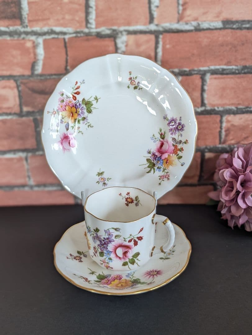 イギリス アンティーク ロイヤルクラウンダービー コーヒーカップ トリオ