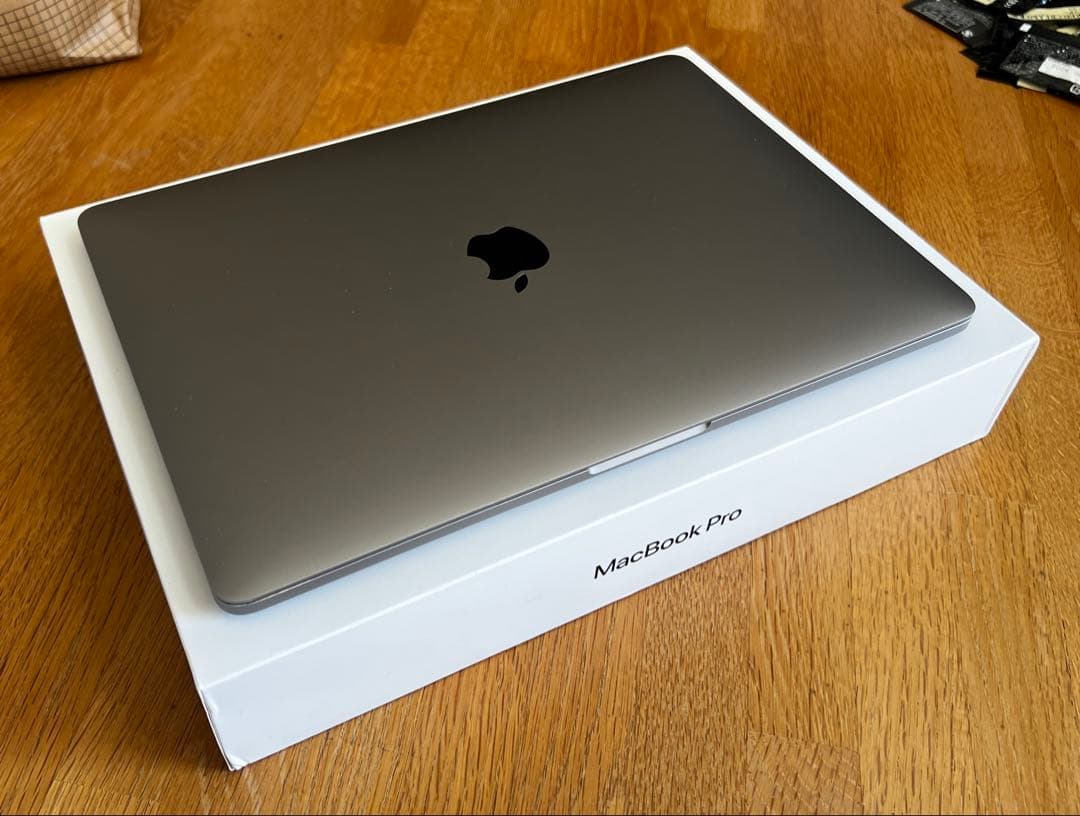 MacBook本体 Macbook Pro 2020 16GB/512GB intel corei7