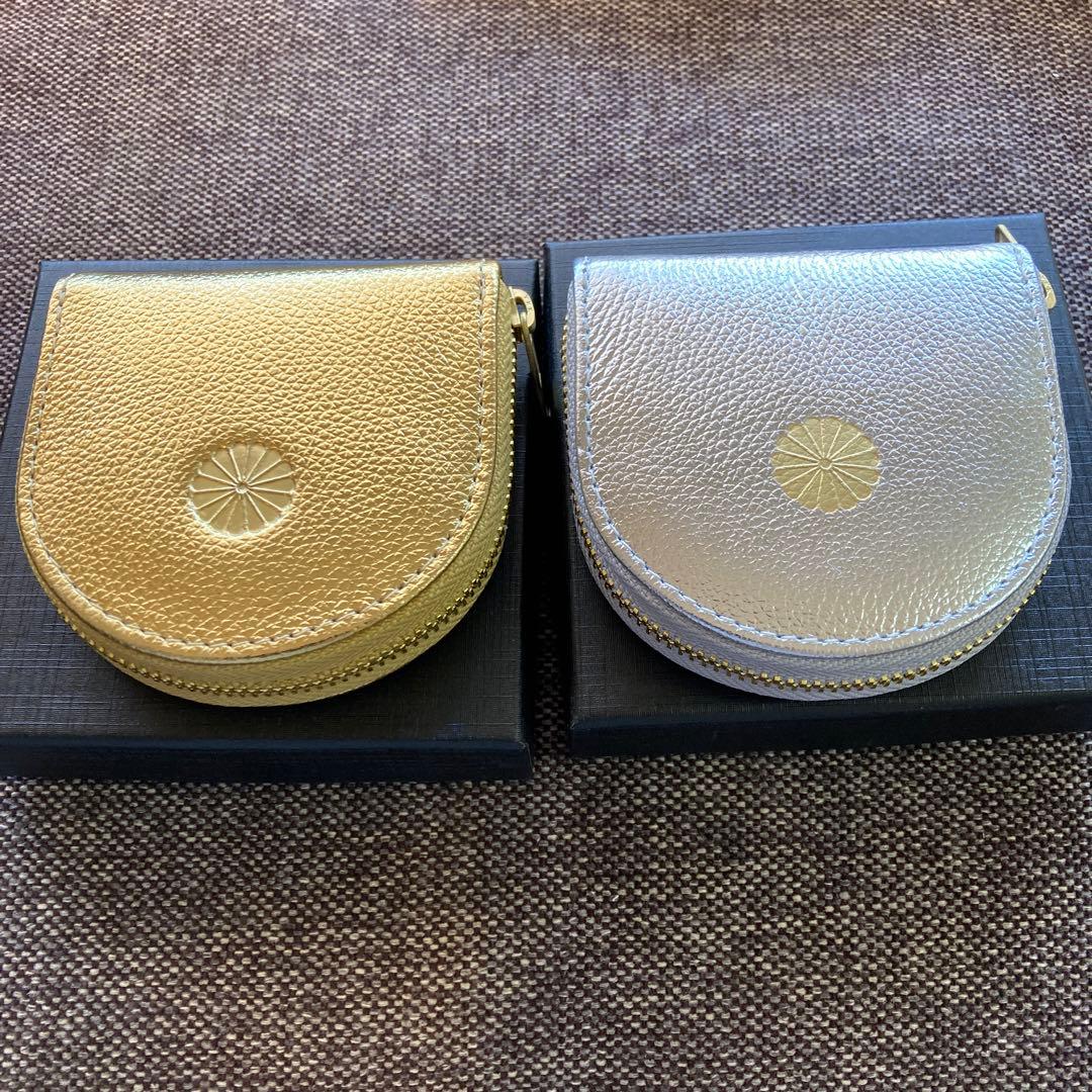 【新品未使用】皇居　財布　牛革　ケース 箱入り　金　銀　ゴールド　シルバー