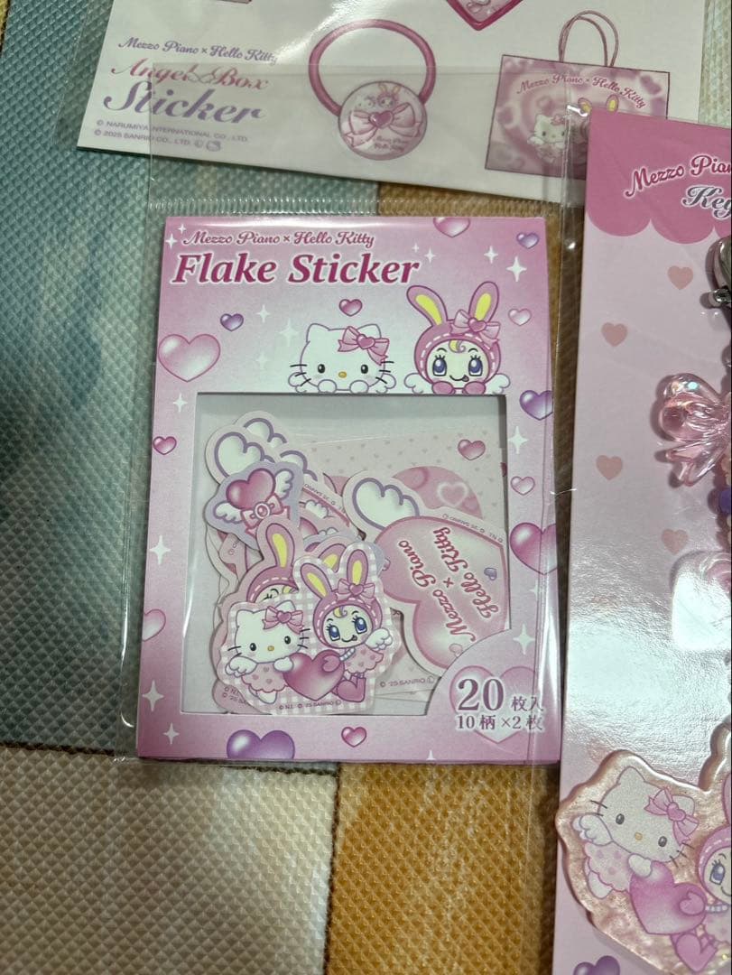 ハローキティ メゾピアノコラボ ぬいぐるみ ステッカー キーホルダーセット