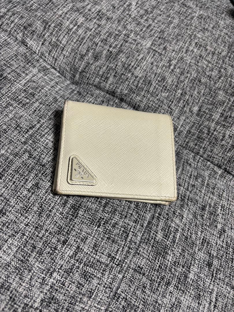 PRADA 二つ折り財布 合成皮革