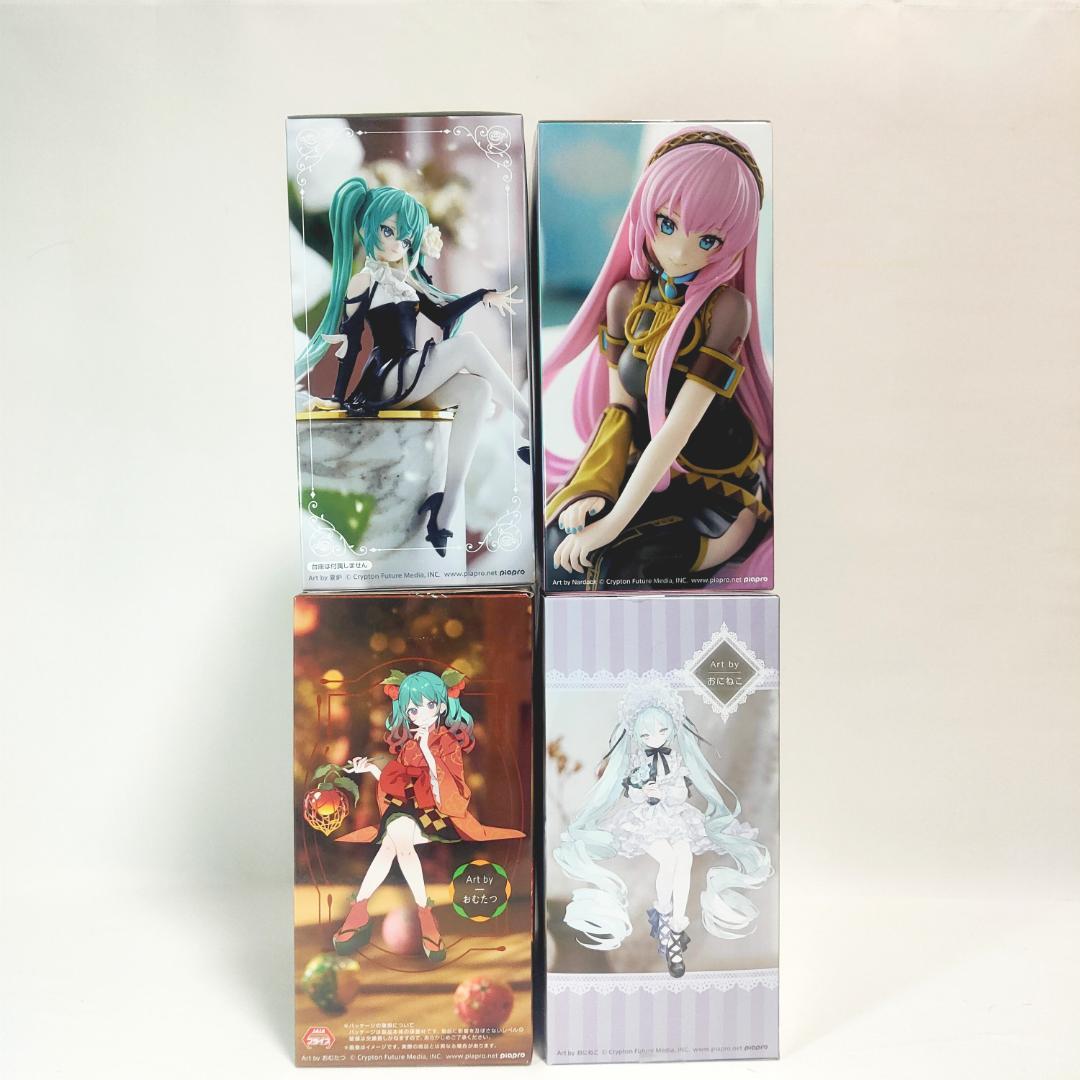 【未開封】　初音ミク　巡音ルカ　ぬーどるストッパー　フィギュア
