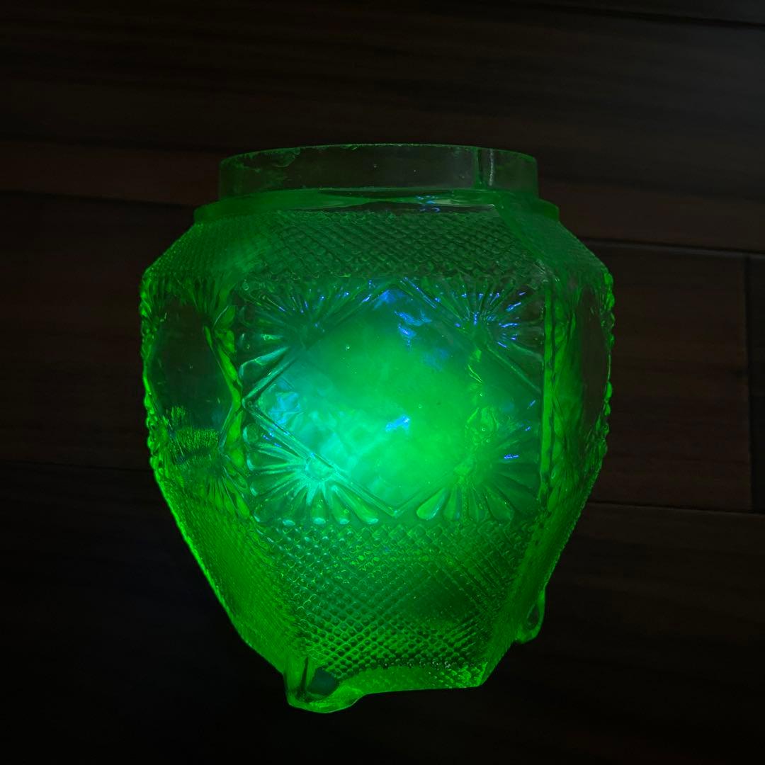 希少　ウランのあめや瓶