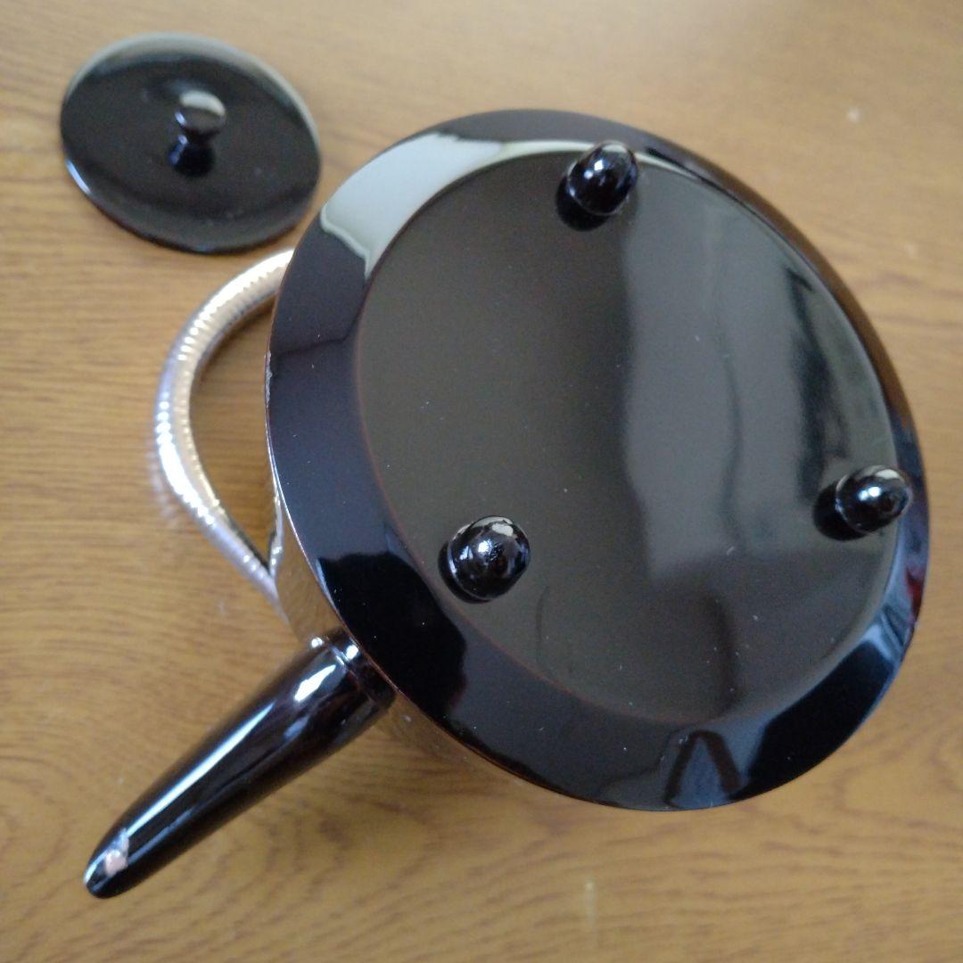 漆塗りお屠蘇セット 蔦の家紋入り、銚子飾り、漆塗り三段重箱