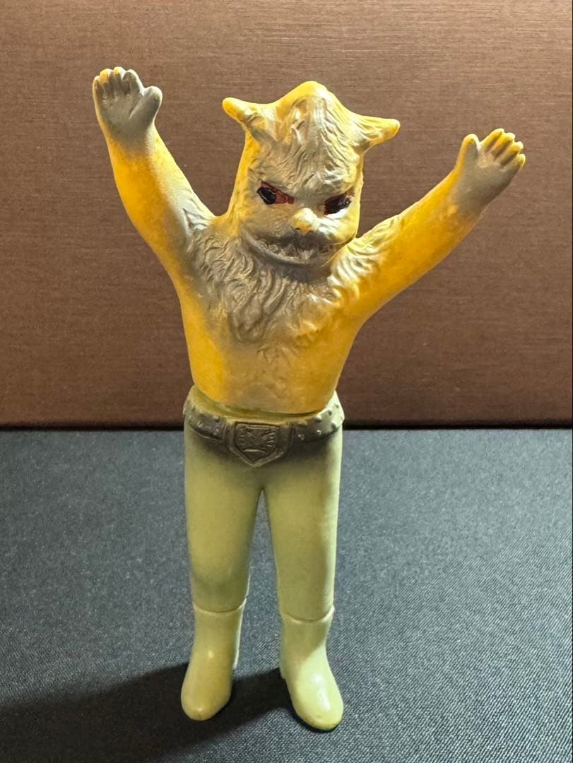 仮面ライダー　狼男　オオカミ男　旧バンダイ　ミニソフビ　ポピー ※下半分要確認