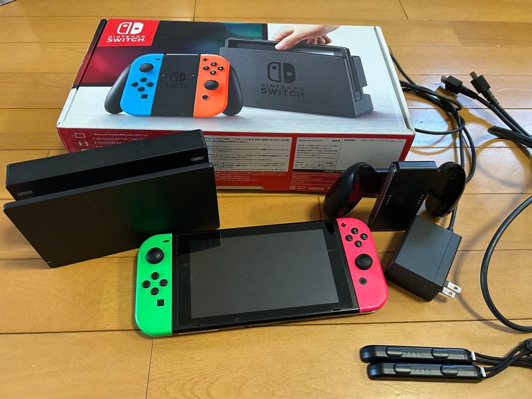 Nintendo Switch 本体 グリーン/ピンク　スイッチ
