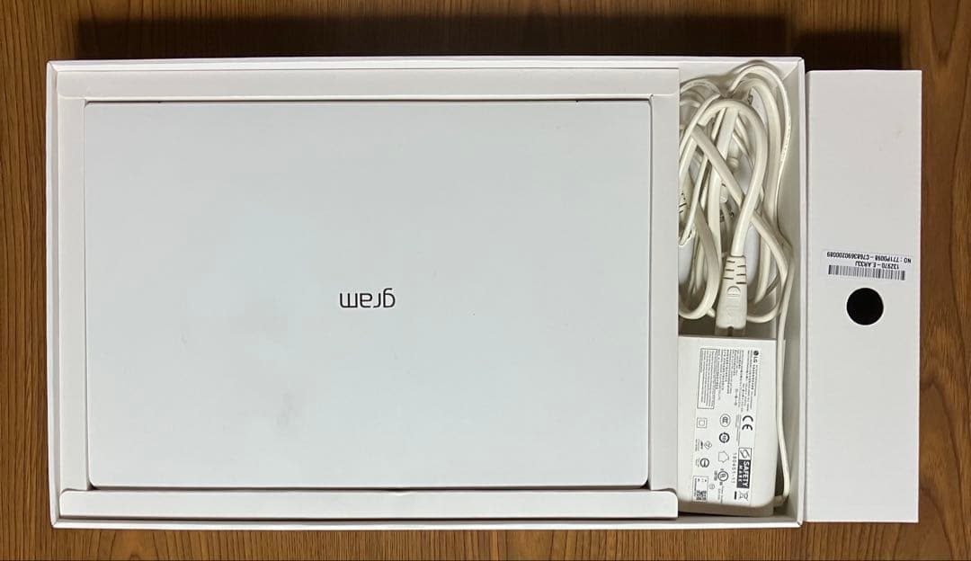 gram ノートPC Intel Core i3 7th Gen