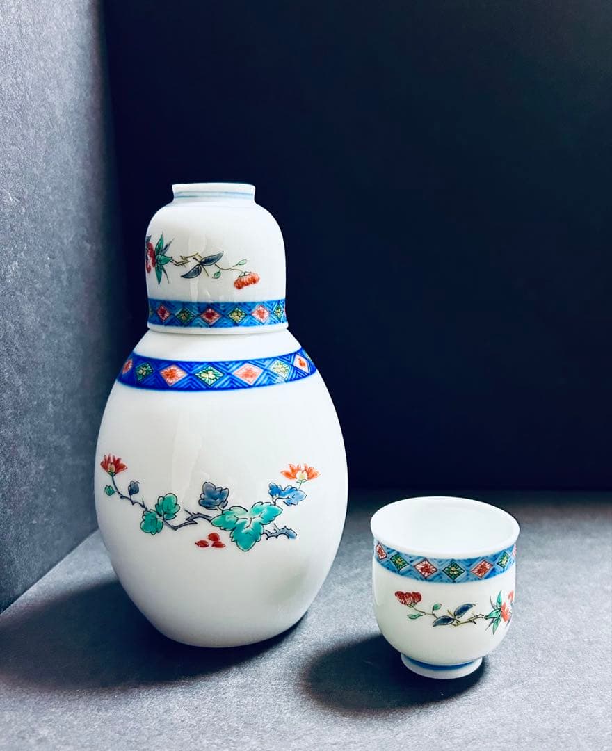 人間国宝　十三代　酒井田　柿右衛門　錦柘榴梅文酒器　3点セット