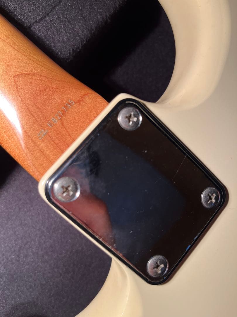 fender japan Squier ストラト　Eシリアル3.8kg フジゲン