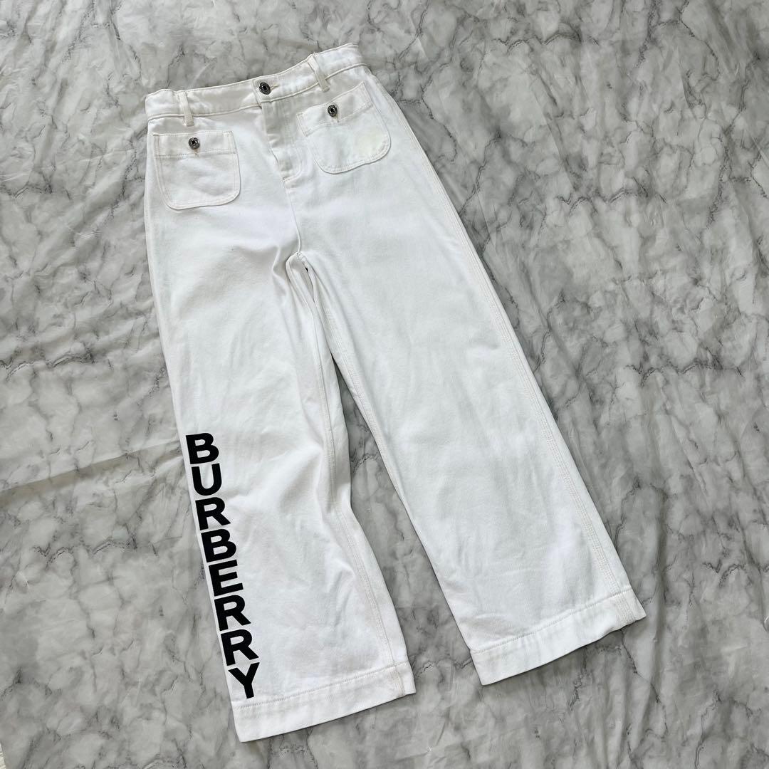 現行タグ✨バーバリー152(12y) ホワイトデニムパンツ　ロコボタン　XS〜S