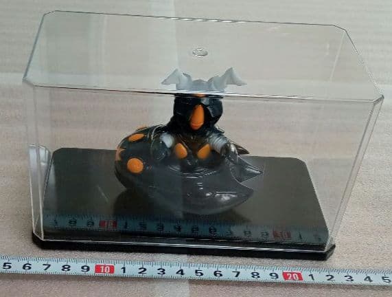 ⭕️【入手困難/廃版】✡️怪獣レーサーズゼットン＆UFO(黒成型/白オレンジ塗装