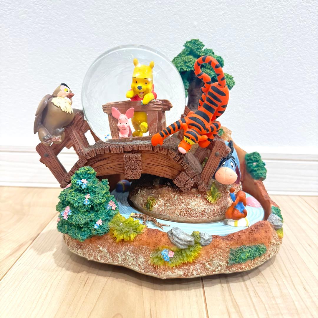 【希少】 くまのプーさん　スノードーム付きオルゴール　Disney PIXAR