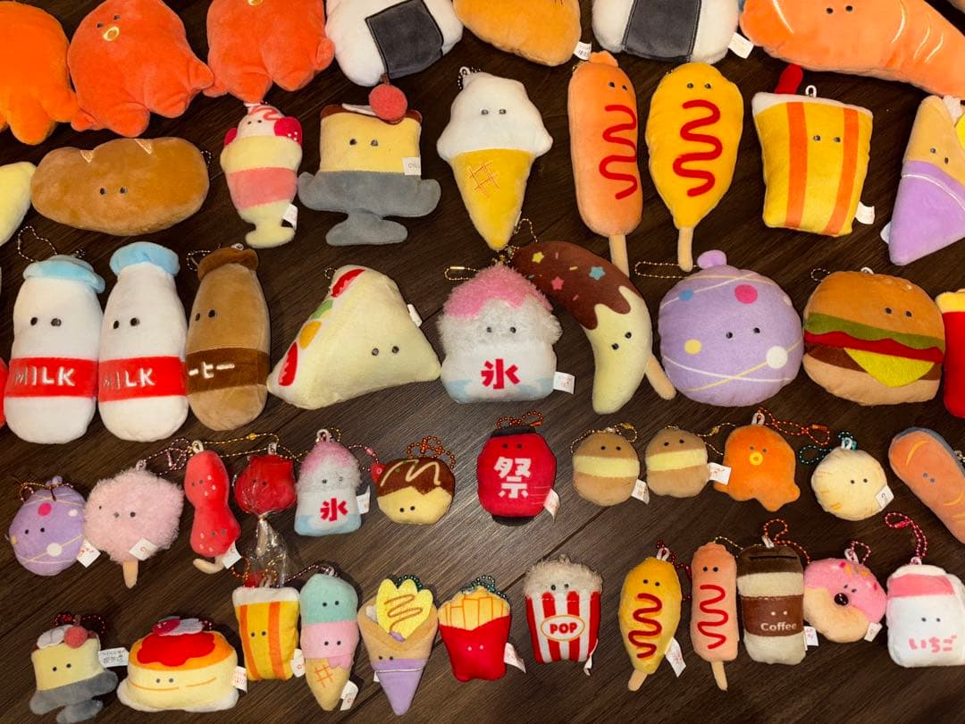 つぶらな瞳シリーズ ぬいぐるみ　マスコット　セット 70点