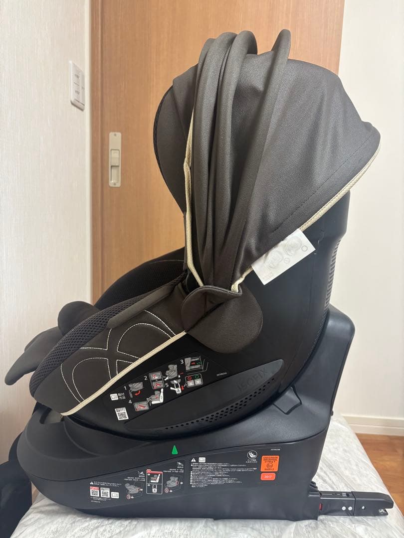 AILEBEBE KURUTTO4i チャイルドシート エールベベ