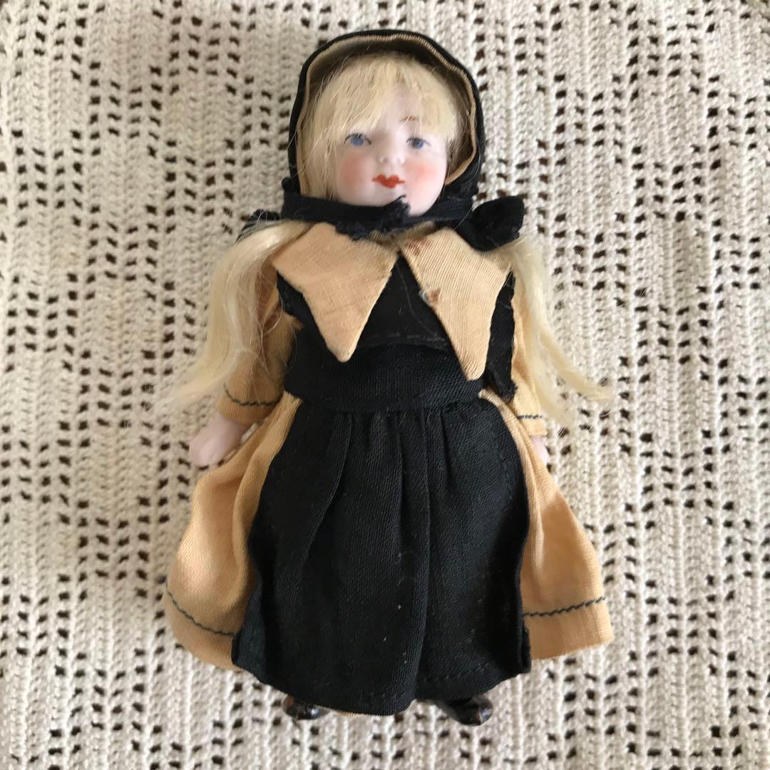 アンティーク　ミニョネット　ビスクドール