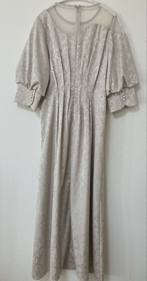 人気　美品　エトル　ミアンダリングウエストタックフレアドレス　ベージュ　M