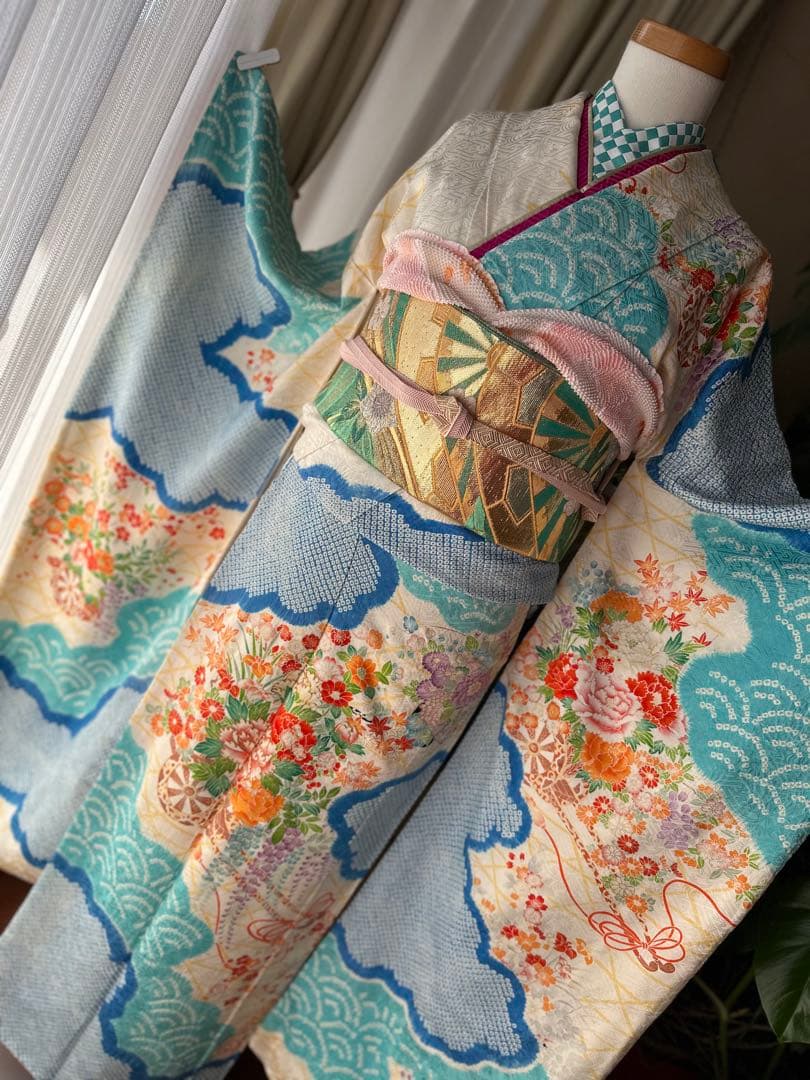 振袖フルセット 空色スカイブルー×白 総絞り 金駒刺繍