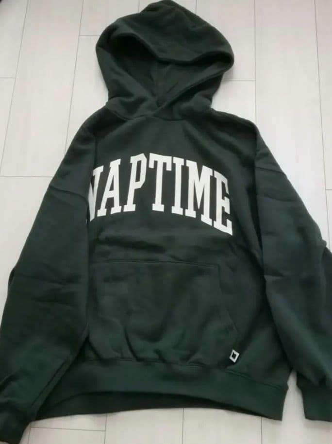 Naptime 2022 F/W collection フード付きスウェット