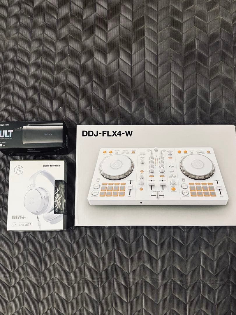 Pioneer DDJ-FLX4-W スピーカー＆ヘッドホン付き