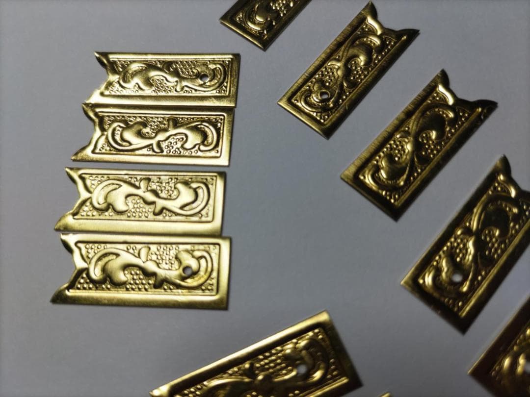 ★☆26ｍｍｘ 100枚【唐草真鍮金具】 神輿、山車、祭り、飾り真鍮金具