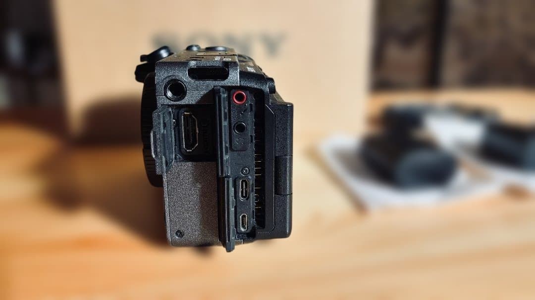 【美品】SONY FX30 ボディ (ILME-FX30) | 液晶傷なし