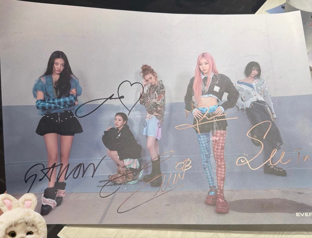 MEOVV EVERLINE 全員直筆サイン ポスター