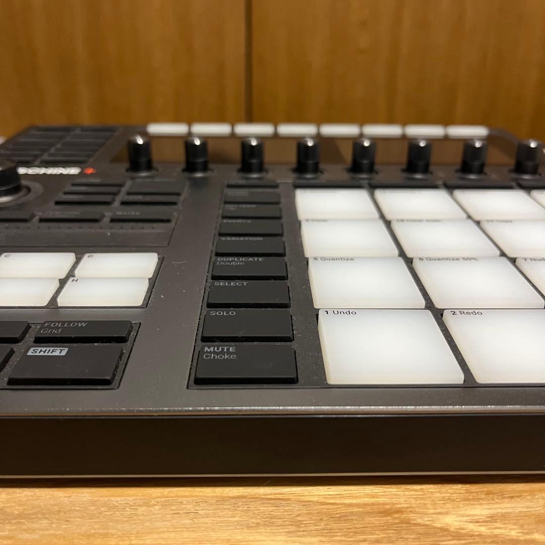 Native Instruments MASCHINE+スタンドアローン
