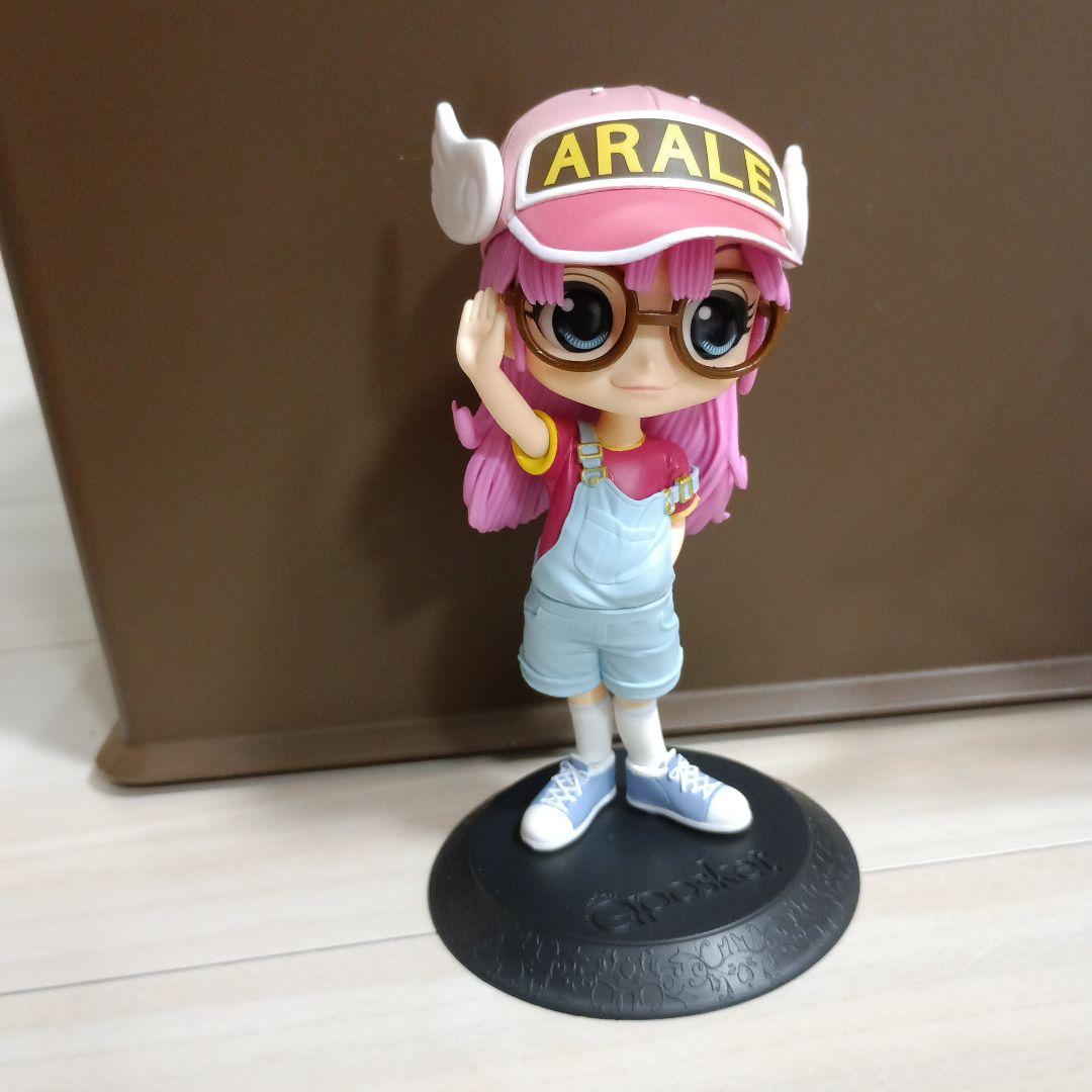 アラレちゃん フィギュア ピンクキャップ　新品（開封はしました。）