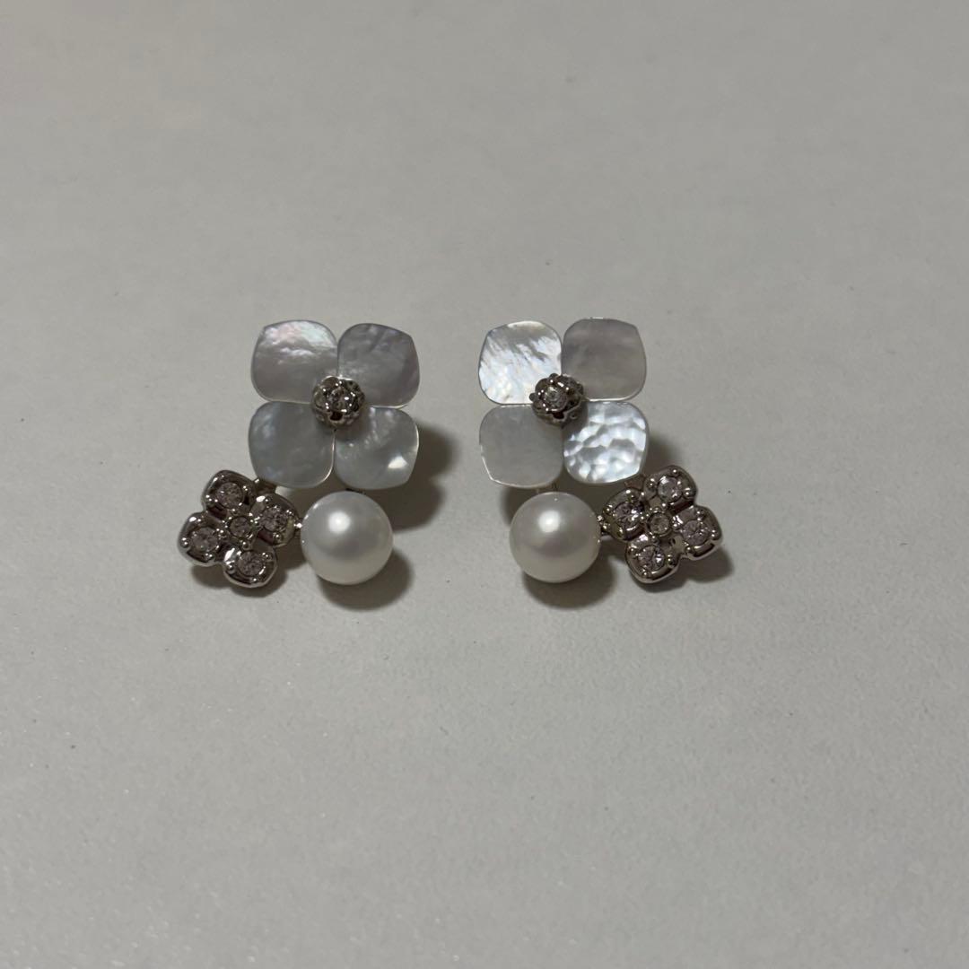 VENDOME BOUTIQUE シェル ピアス