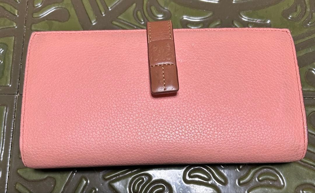 お値下げ　早い者勝ち　ロエベ　ピンク レザー 二つ折り財布