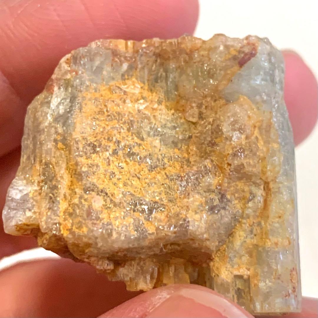 バイカラーベリル原石12/迫力ある結晶