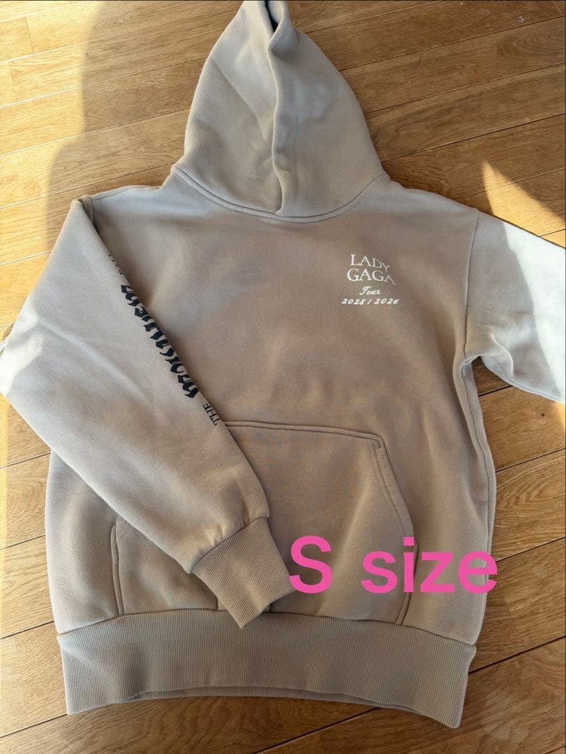 LADYGAGA mayhem 2026パーカーSサイズ