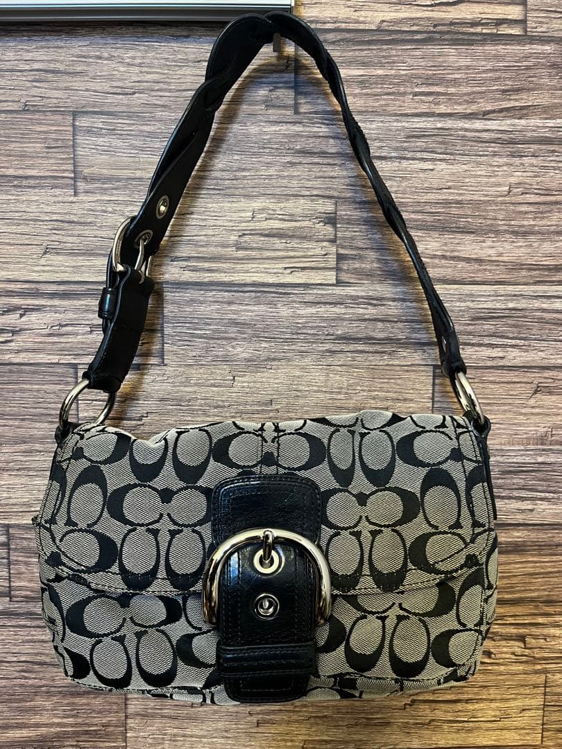 美品　コーチ ワンショルダー ショルダーバッグ ソーホー シグネチャー ブラック