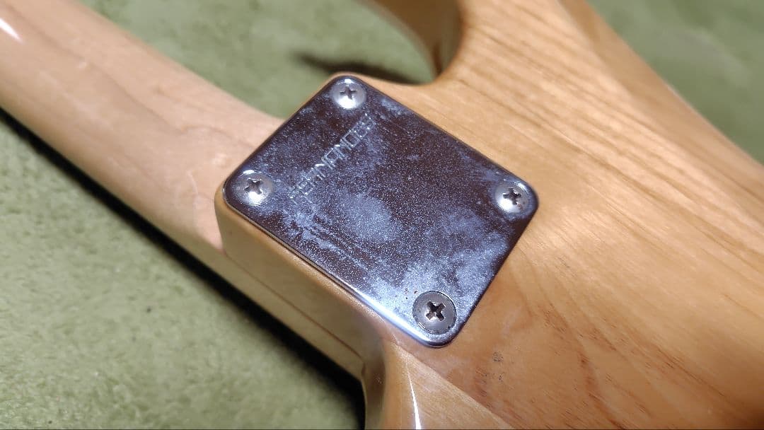 フェルナンデス　LE1-JP ストラトキャスター