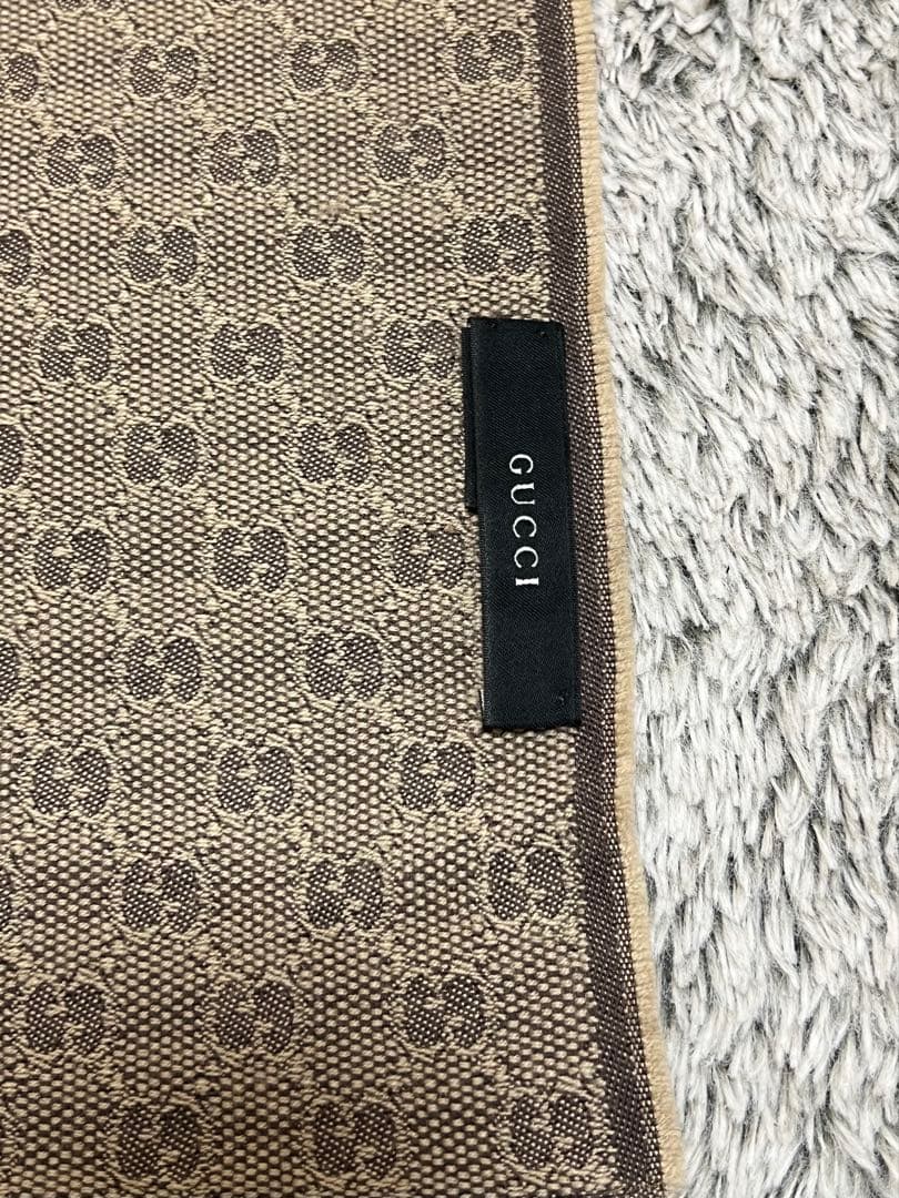 美品 GUCCI グッチマフラー GGシェリーライン ウールシルク混