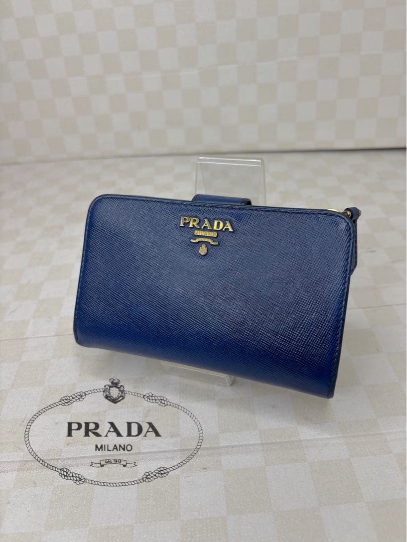 美品　PRADA プラダ　財布　二つ折り　M06